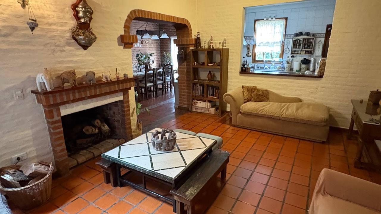 Foto de Venta, Casa, 4 amb, Apto Crédito, Jardín, Patio, Quincho, Piscina, imagen 2