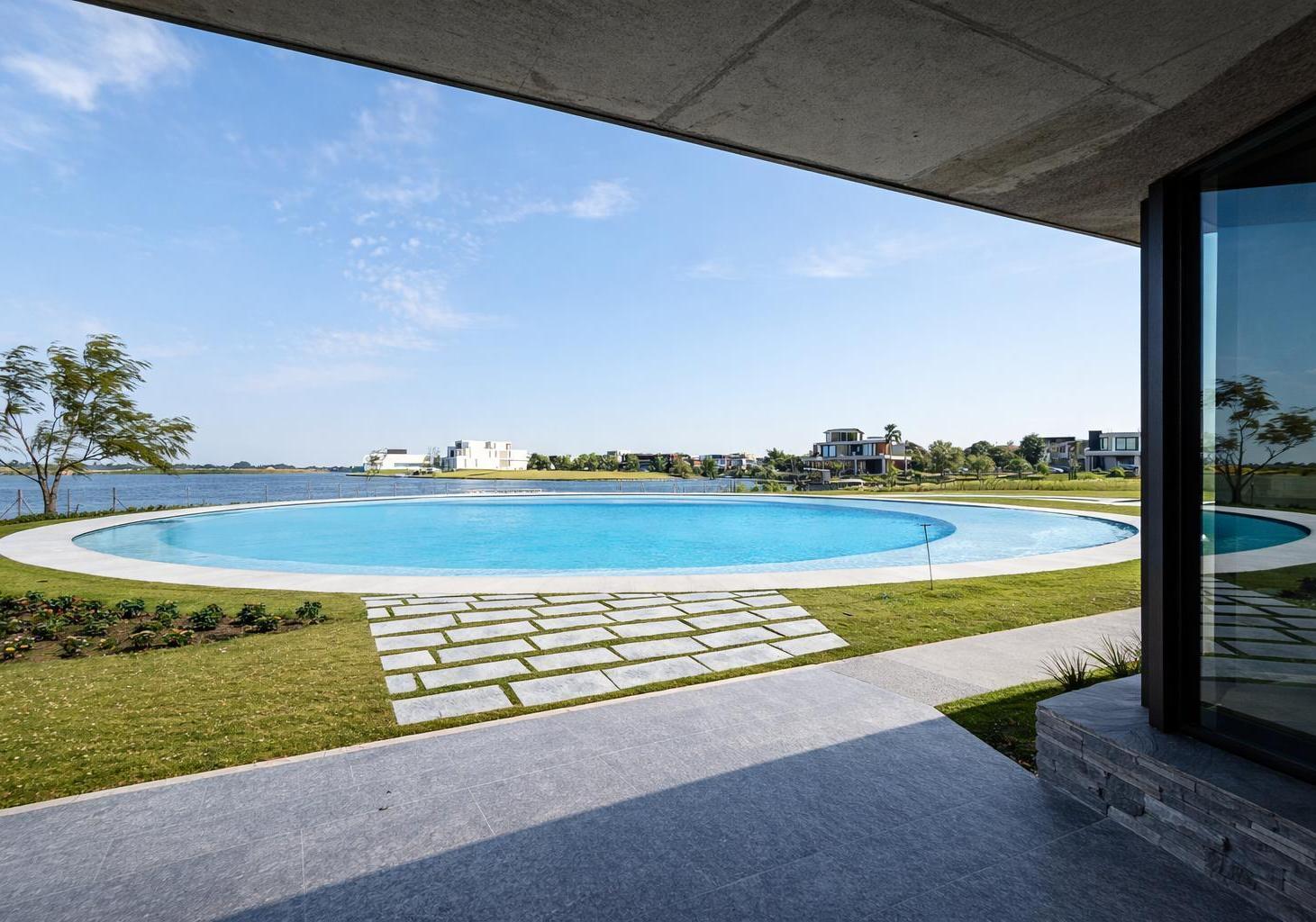 Foto de Venta Penthouse 323 m² | Terraza, Piscina Privada y Vista al Lago |, imagen 1