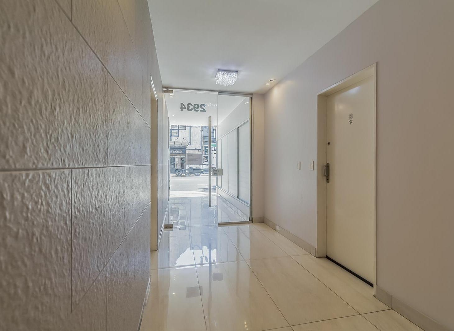 Foto de Venta, Departamento, 2 Ambientes, Balcón, Apto Profesional, Flores Norte, imagen 2