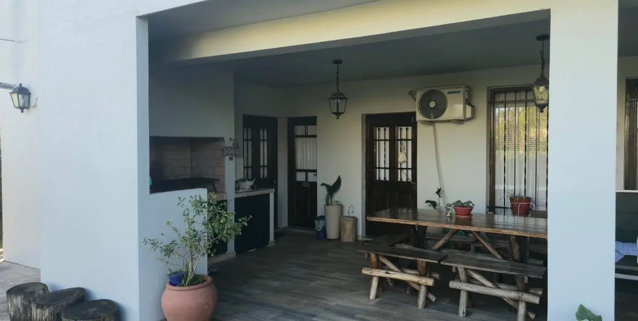 Venta, Casa, 4 Ambientes, Lavadero, Dependencia, Cochera, Pileta, Jardín, Parrilla, La Reja, Moreno 4