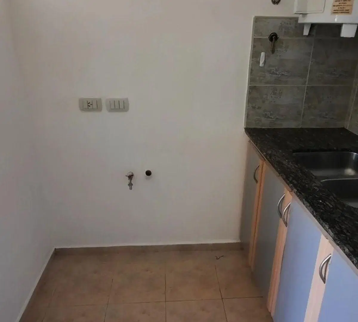 LAFFITE PROPIEDADES VENDE DEPARTAMENTO MONOAMBIENTE en Planta Baja. Muy linda ubicación 5