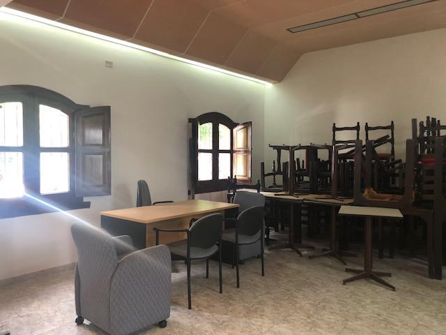 PH de 4 Ambientes Al Frente con Amplio Patio y Terraza en Villa Devoto 2