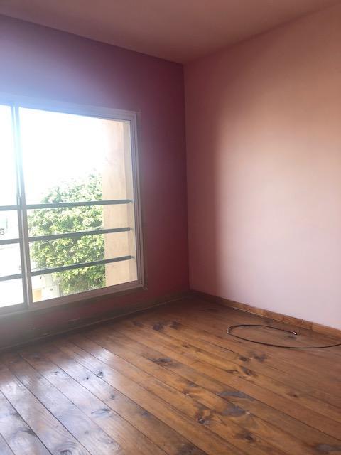Foto de 3 ambientes al frente con cochera fija y cuebierta, Balcon y terraza, imagen 2