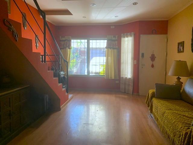 Duplex de 4 Ambientes con Cochera + Patio Jardin + Terraza 5