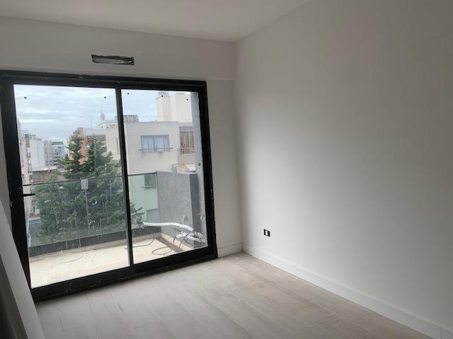Semi Piso de 3 Ambientes Al Frente con Balcón + Amenities 5