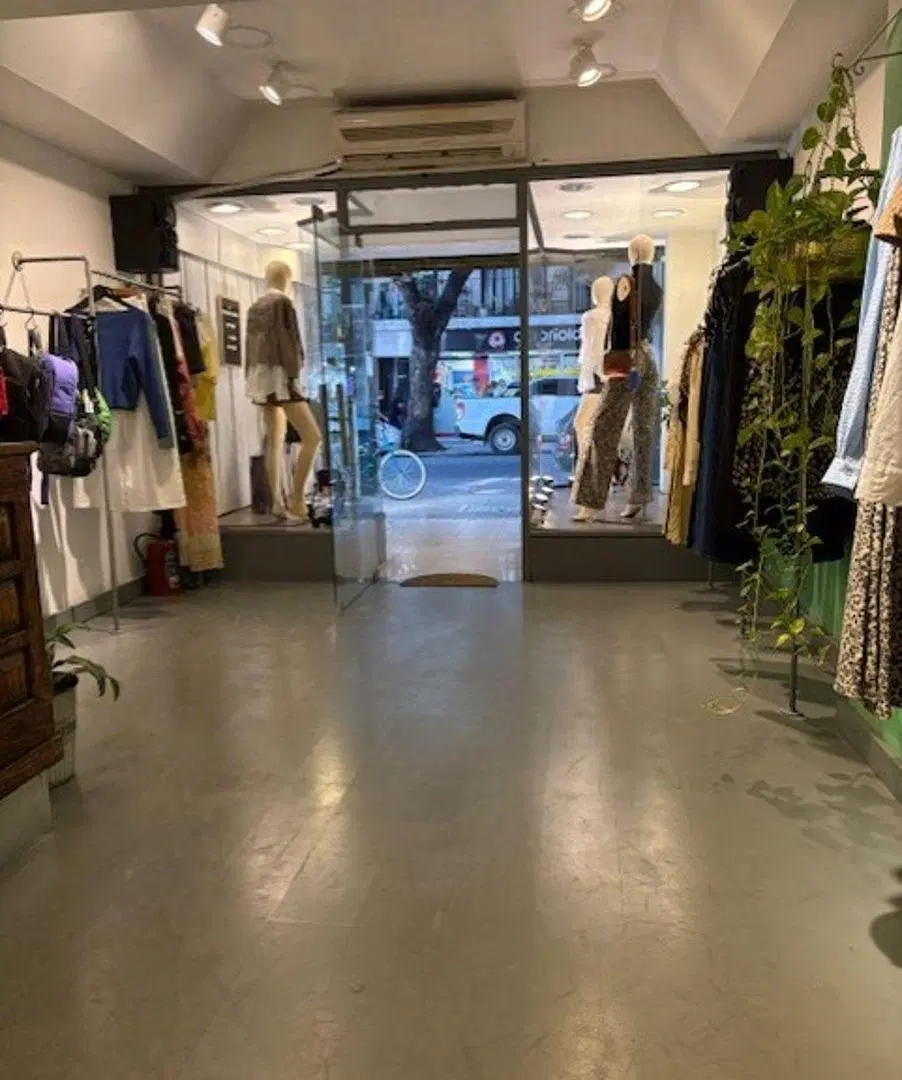 Oportunidad Local Comercial a metros de cuenca 2