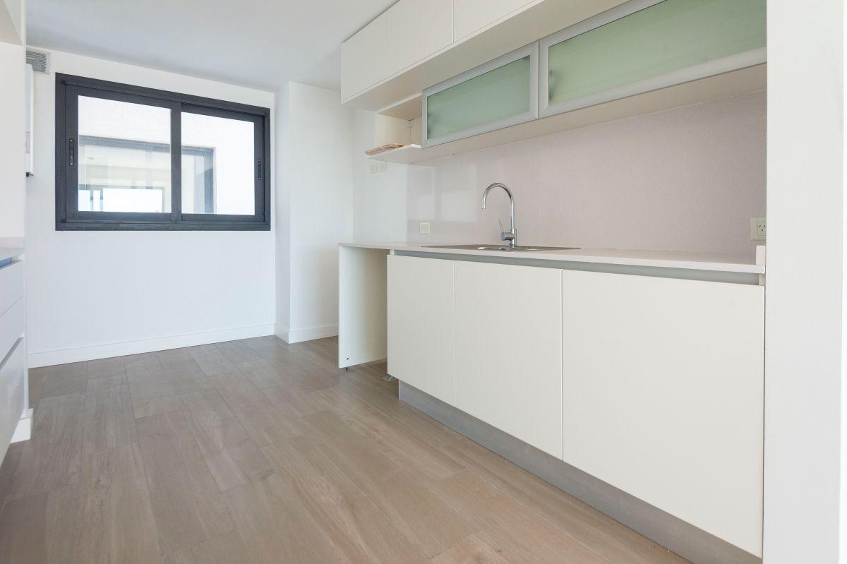 Foto de 4 ambientes con dep al frente con 2 balcones de Categoria+ sum+piscina, imagen 3