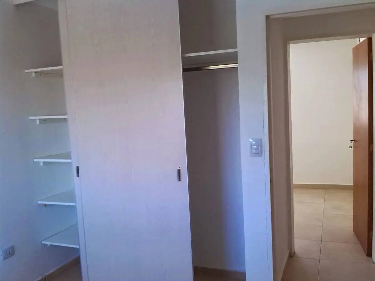 HERMOSO DUPLEX DOS DORMITORIOS MÁS ESCRITORIO 5