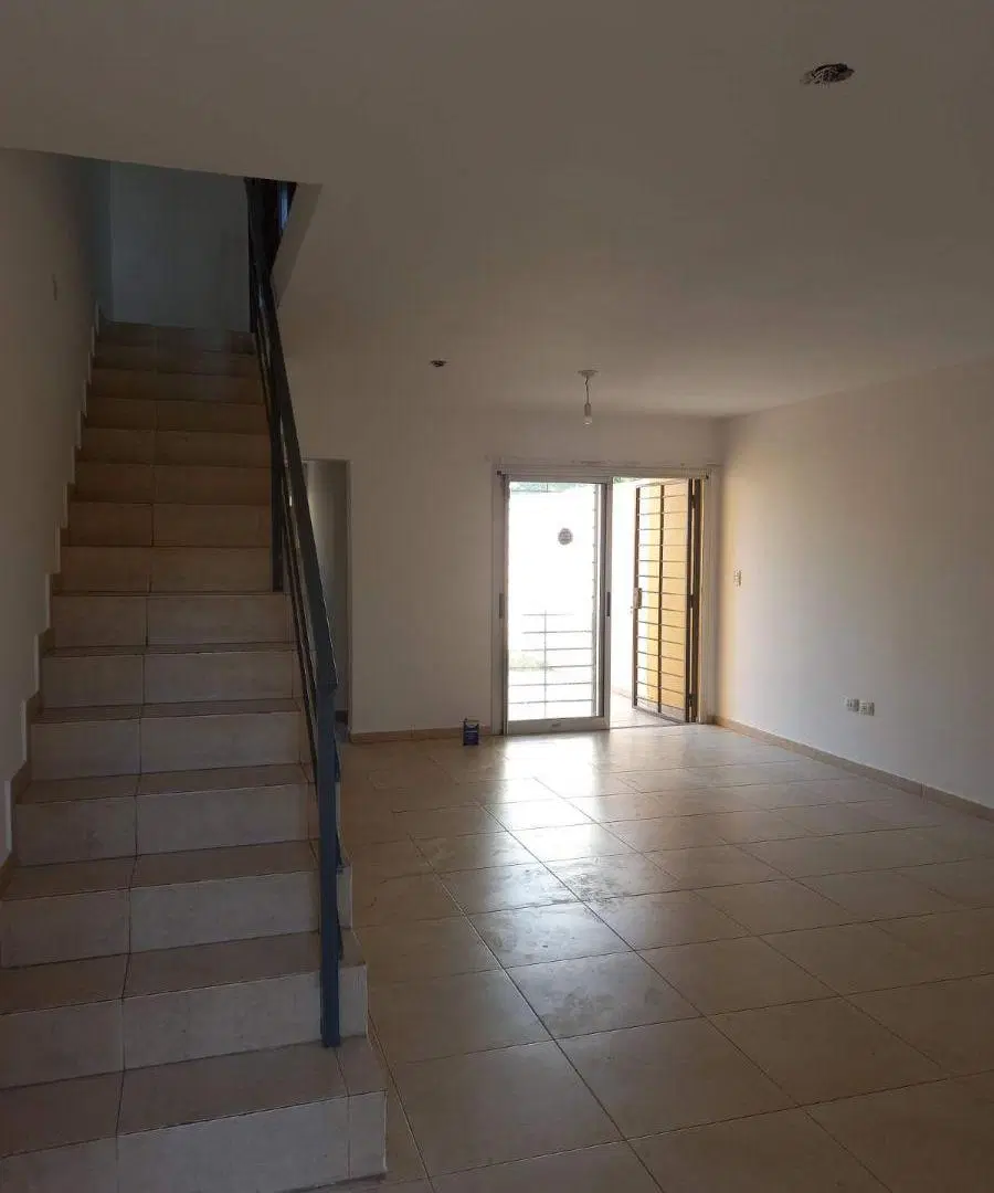 HERMOSO DUPLEX DOS DORMITORIOS MÁS ESCRITORIO 2