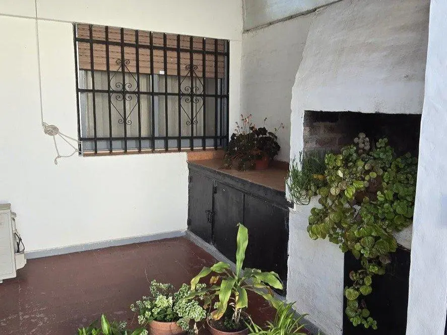 ¡Gran Oportunidad de Inversión en Barrio Alejandro Centeno! 4