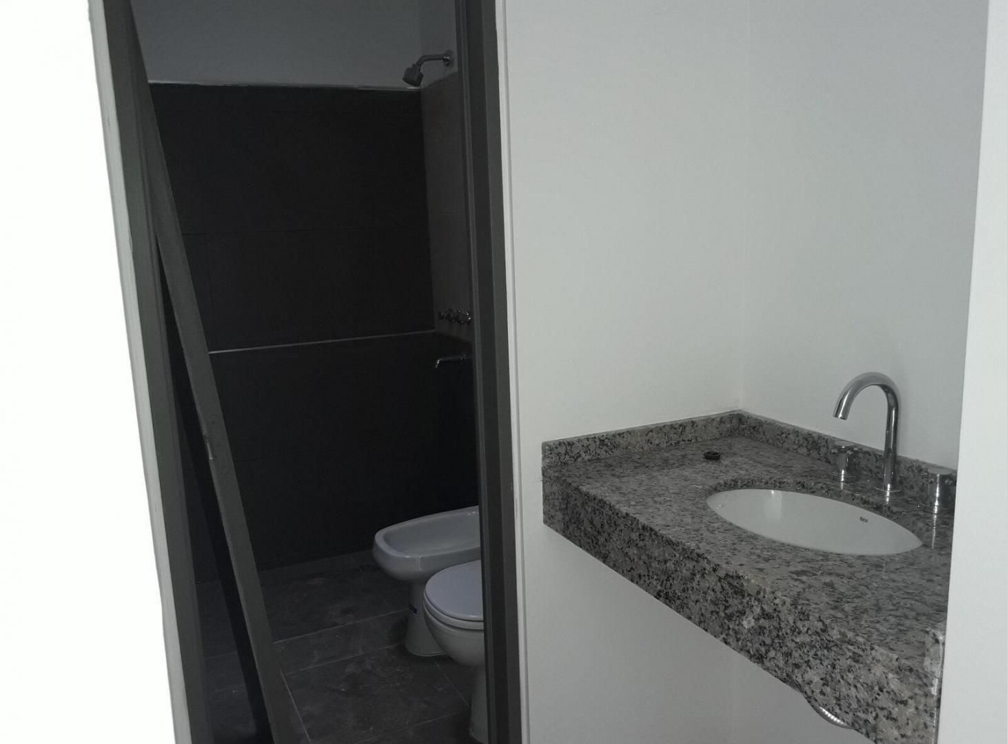 Foto de DUPLEX 3 DORMITORIOS VALLE CERCANO, imagen 5