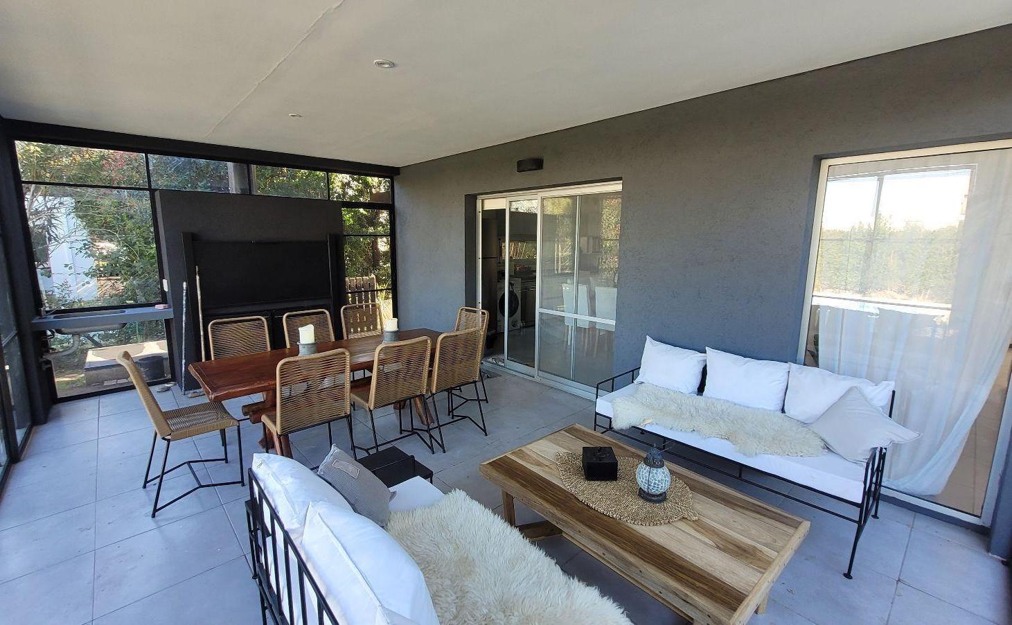 Foto de Casa - Los Lagos NORDELTA , disponible dede octubre alquiler temporario!, imagen 1