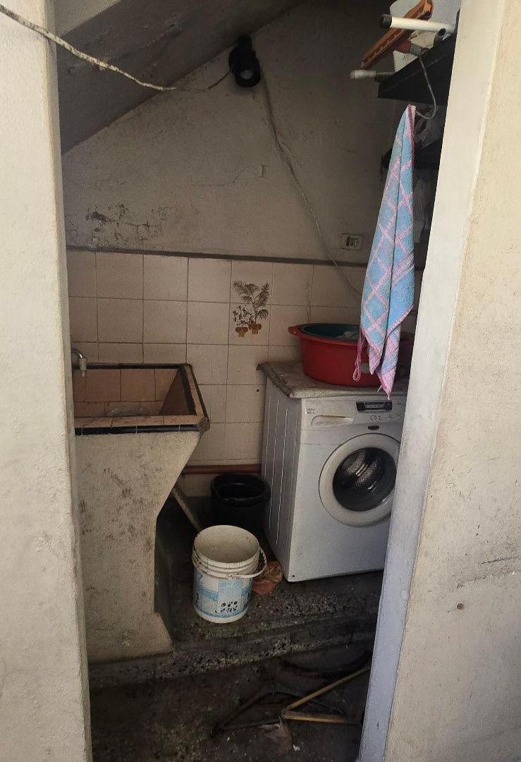 Foto de VENTA LOCAL CON OFINAS Y BAÑO , MAS 2 VIVIENDAS EN PISO SUPERIOR!, imagen 3
