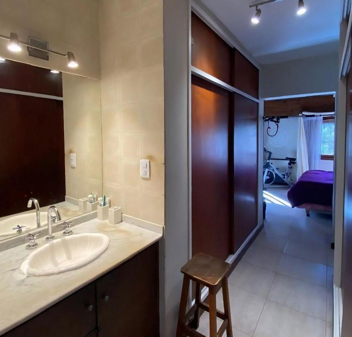 Foto de CONFORTABLE Y RODEADA DE NATURALEZA , CASA EN ALQUILER DE 7 AMBIENTES., imagen 5