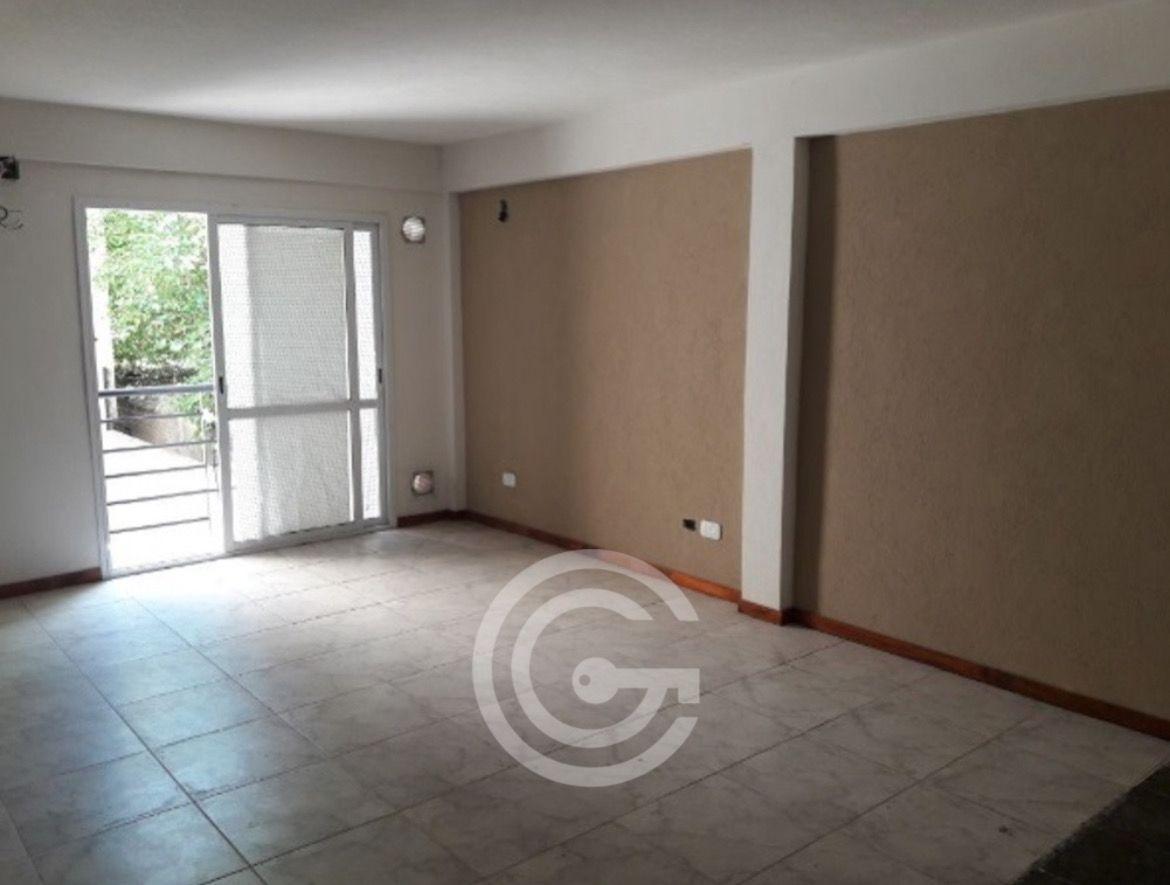 ESCOBAR.OPORTUNIDAD!!VENTA .LUMINOSO DEPTO 2 AMB. C/ COCH/ CUB.
