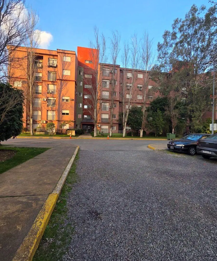 Tigre. A mts. de Acceso Norte. Complejo Los Alamos Venta. Luminoso Dpto de 3 AMB. 4