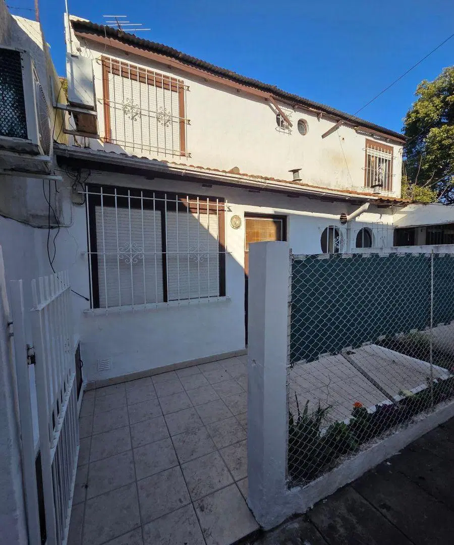 TIGRE.A MTS CAZON. ALQUILER.PH EN 2 PLANTAS DE 2 AMB. CON PATIO S/EXPENSAS 1