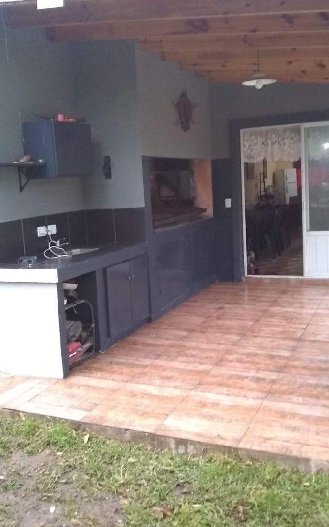 Foto de INGENIERO MASCHWITZ.VENTA. MUY BUENA UBICACION. CASA DE 4 AMB.CON, imagen 4