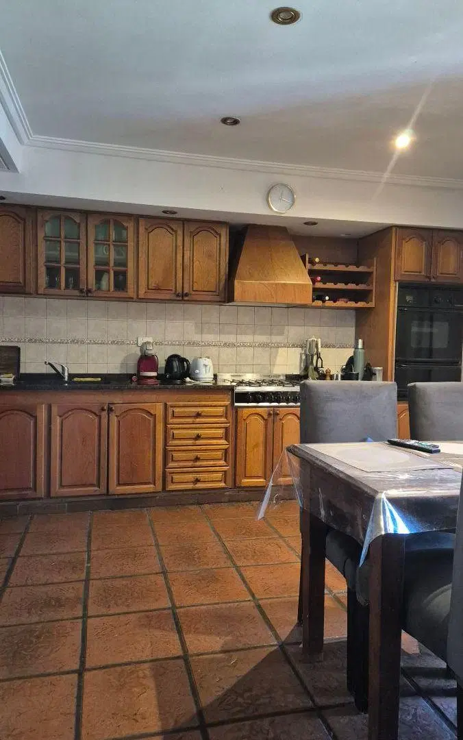 Chalet 2 plantas en venta en Parque Calchaquí 5