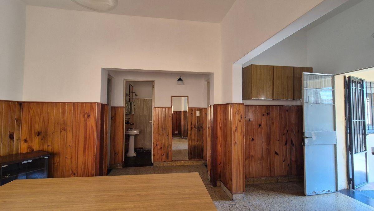 Foto de Casa en EXCELENTE ESTADO con 2 dormitorios y amplio fondo, imagen 2