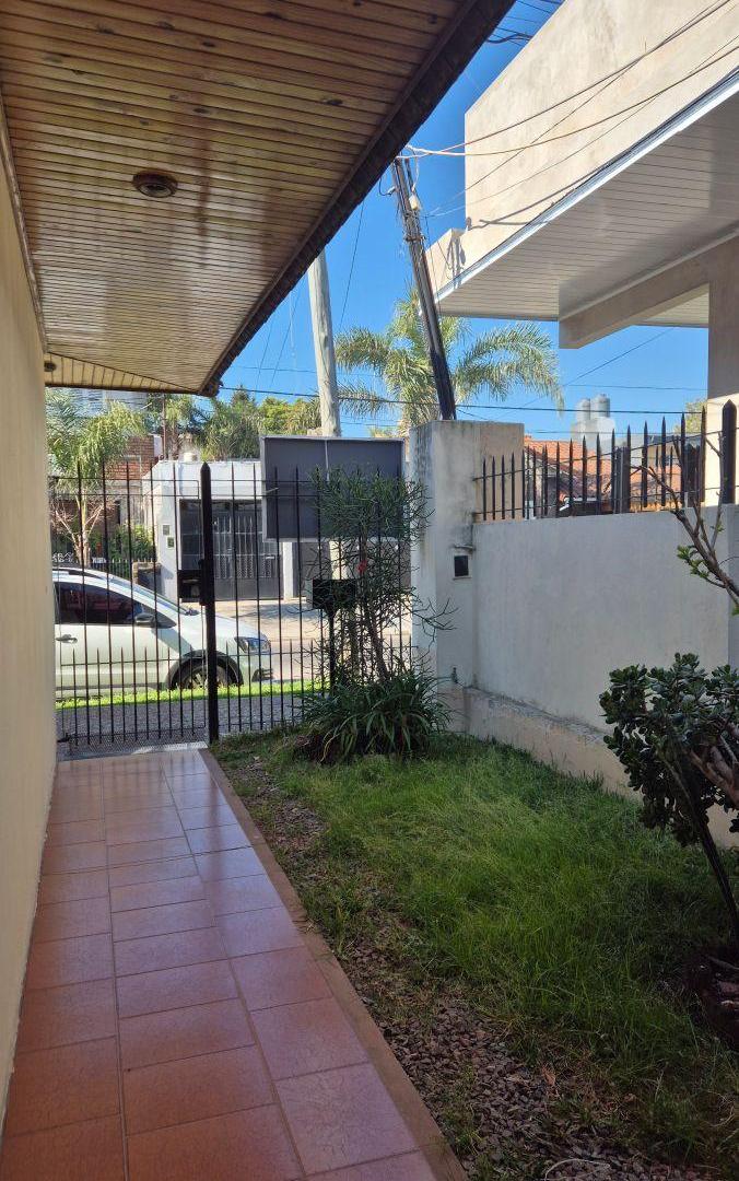 Foto de Casa en EXCELENTE ESTADO con 2 dormitorios y amplio fondo, imagen 4