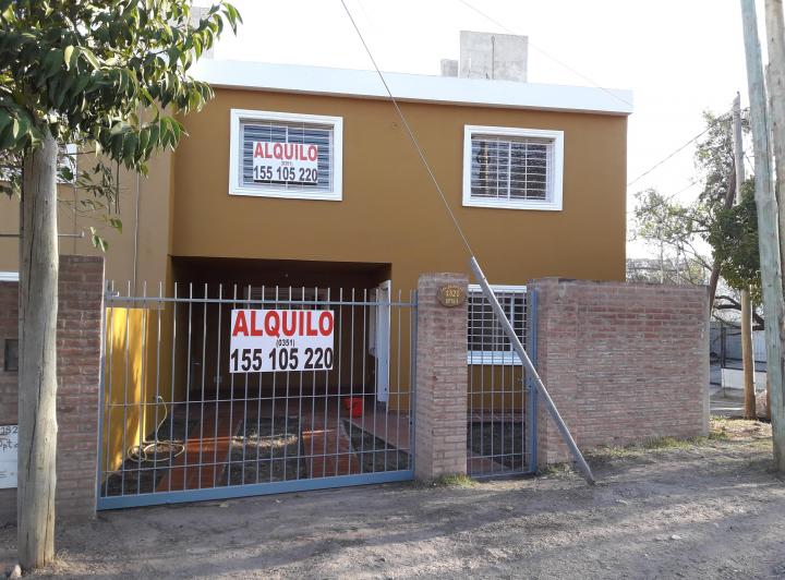 Alquilo Casa Cuesta Colorada Cno La Calera Cordoba con gas natural y cochera 1