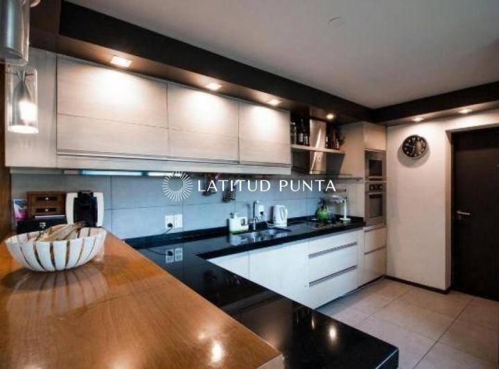 Foto de Casa de 3 dormitorios más dependencia en Mansa, imagen 5