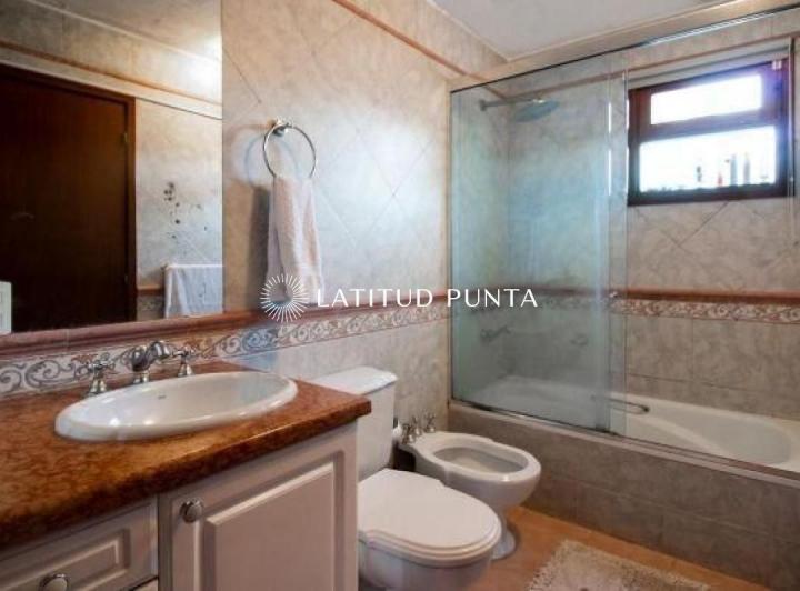 Foto de Casa de 3 dormitorios más dependencia en Mansa, imagen 3