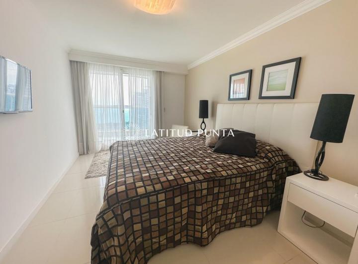 Foto de Apartamento en Casino Tower, 2 dormitorios y medio, imagen 3