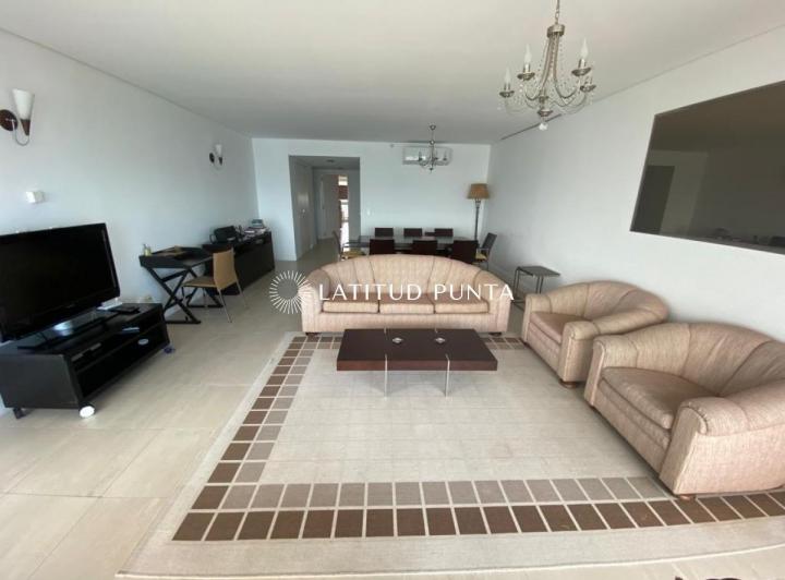 Foto de Le Parc, planta central de 2 suites más dependencia, imagen 3
