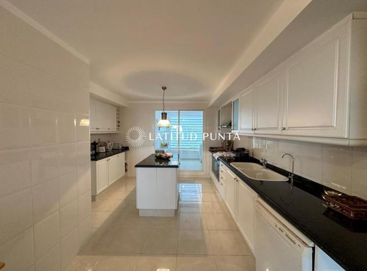 Piso alto en Mansa, Le Jardin 1