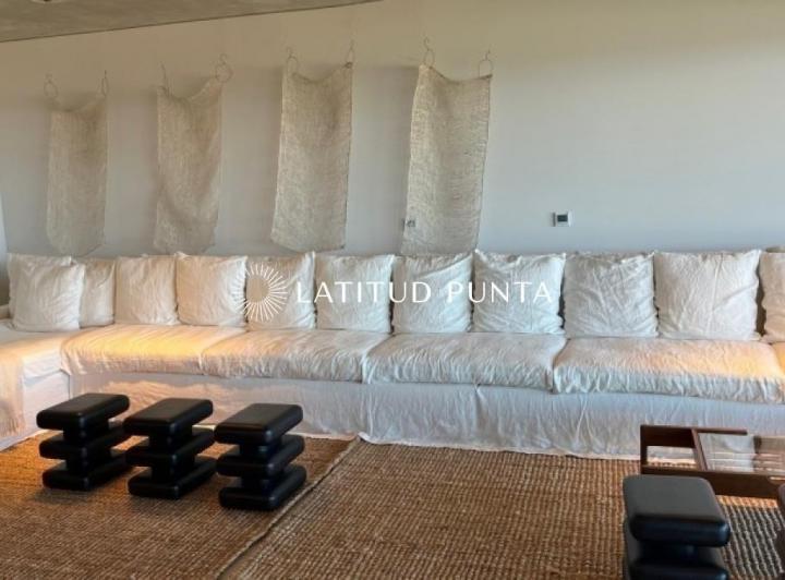 Apartamento 4 suites. Manantiales 2