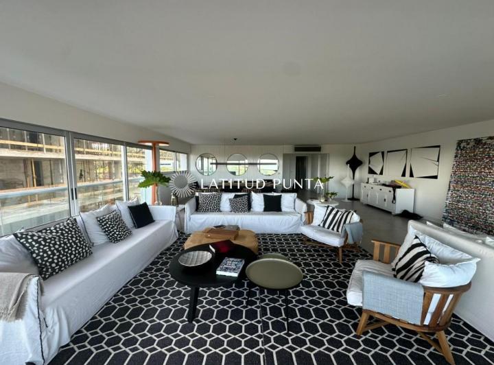 Foto de Apartamento en Rincón del Indio, 3 suites más dependencia, imagen 5