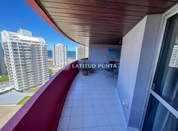 Apartamento 2 dormitorios. Brava
