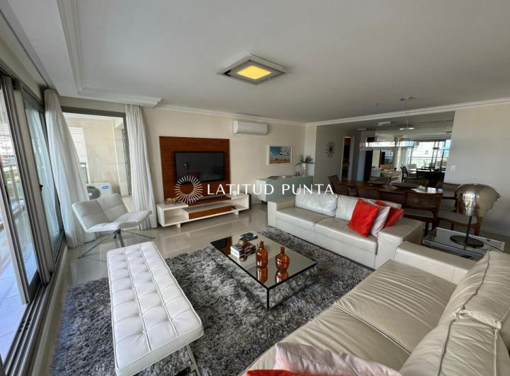 Foto de Apartamento 3 dormitorios en suite. Brava, imagen 3