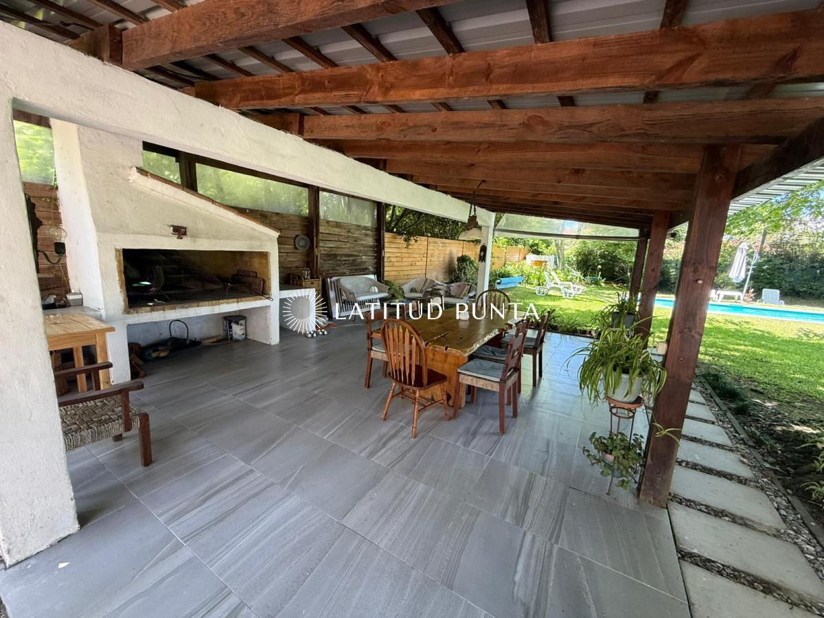 Foto de Casa a una cuadra del mar en venta, imagen 2