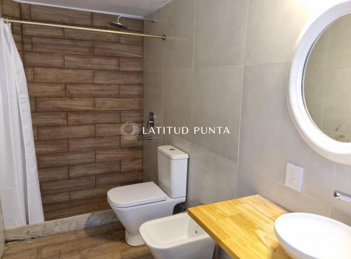 Casa 2 dormitorios con piscina. Solanas 4