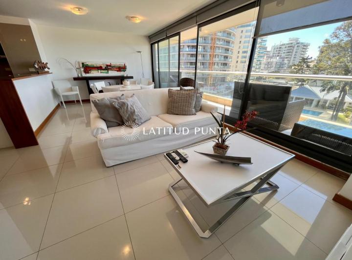 Apartamento 2 dormitorios con parrillero. Brava 3