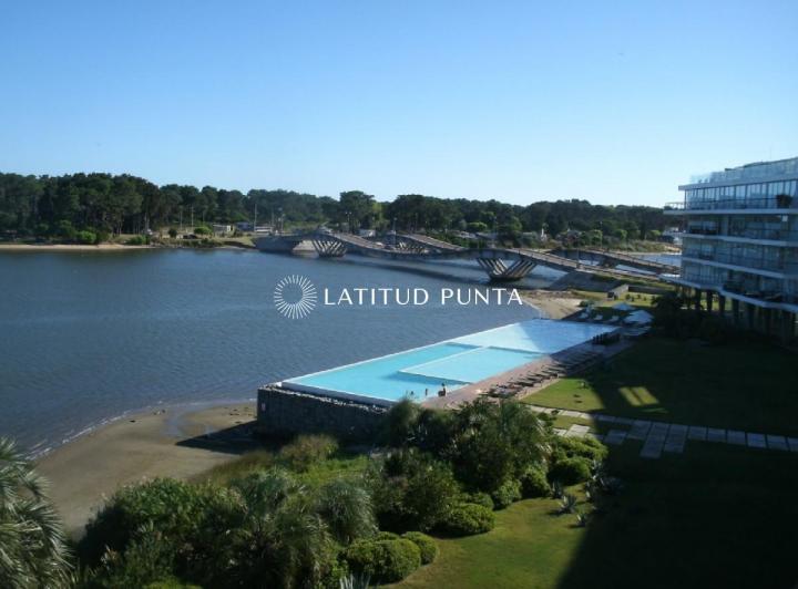 Apartamento en La Barra, 3 suites 2