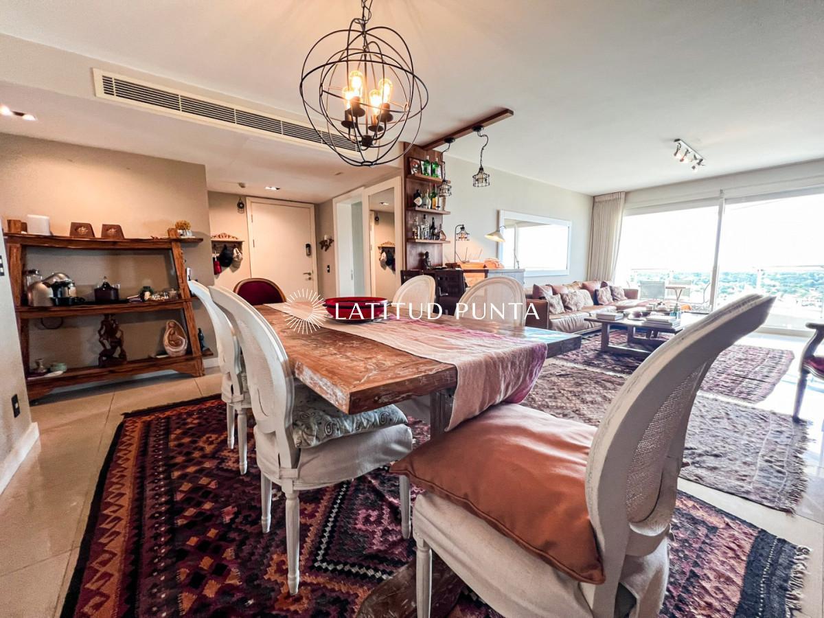 Foto de Apartamento piso alto sobre la mansa de 2 dormitorios mas dependencia., imagen 1