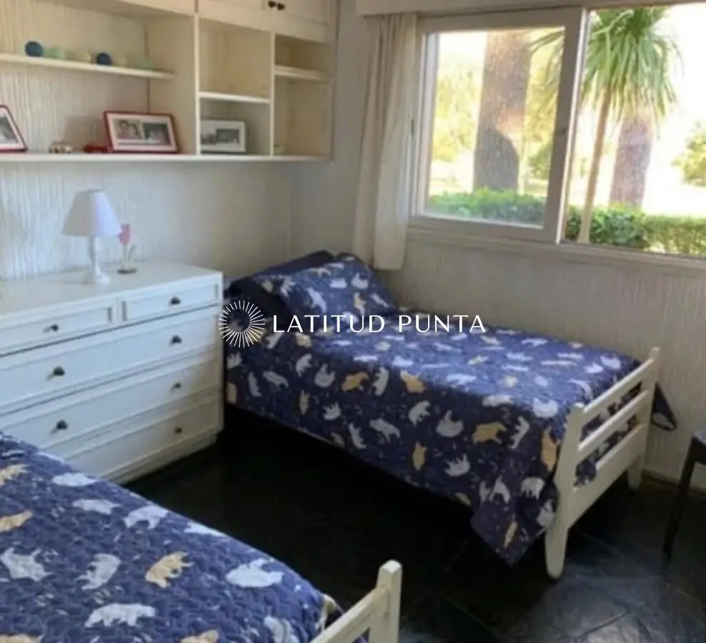 Apartamento 2 dormitorios. Roosoevelt 4