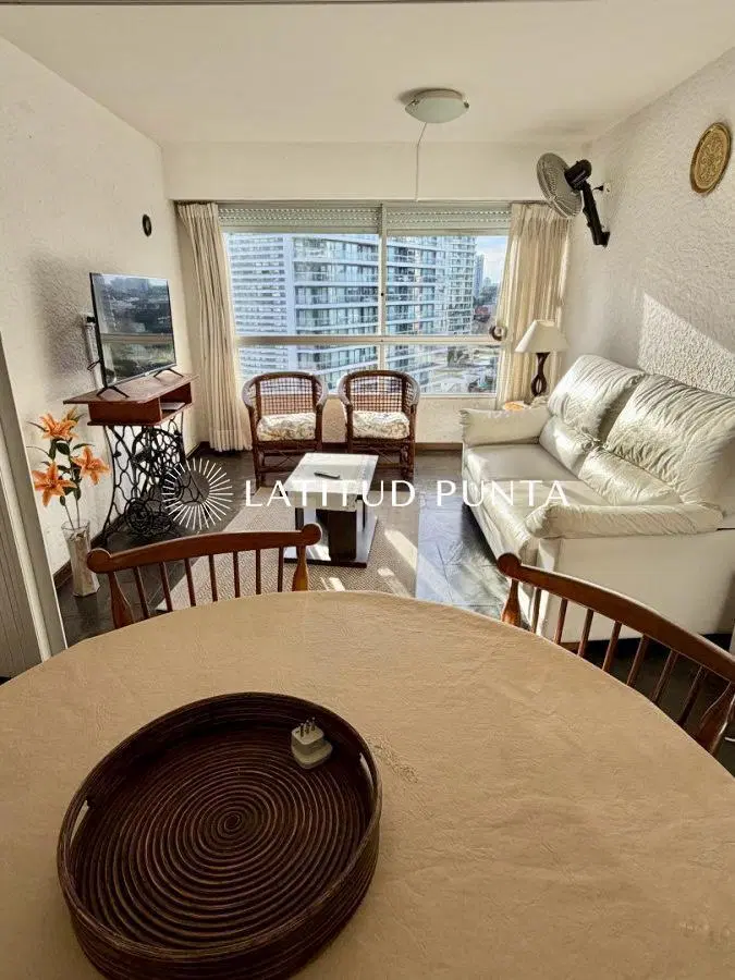 Apartamento 1 dormitorio. Brava 2