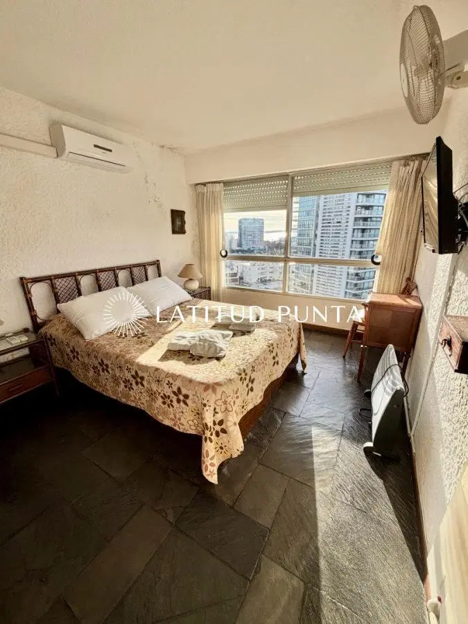 Apartamento 1 dormitorio. Brava 4