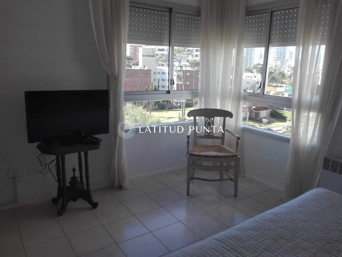 Apartamento en Chiverta, 2 dormitorios y medio 8