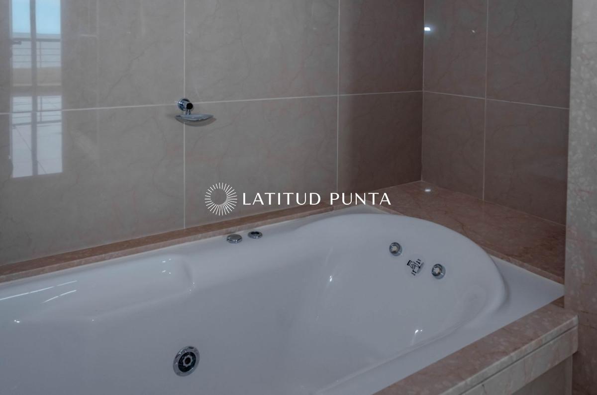 Foto de Apartamento en venta Playa Mansa, imagen 4