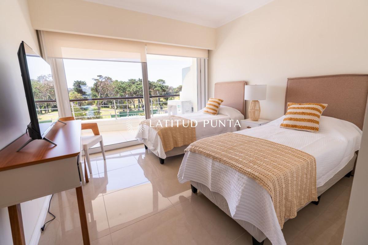 Foto de Apartamento en venta Playa Mansa 3 dormitorios, imagen 3