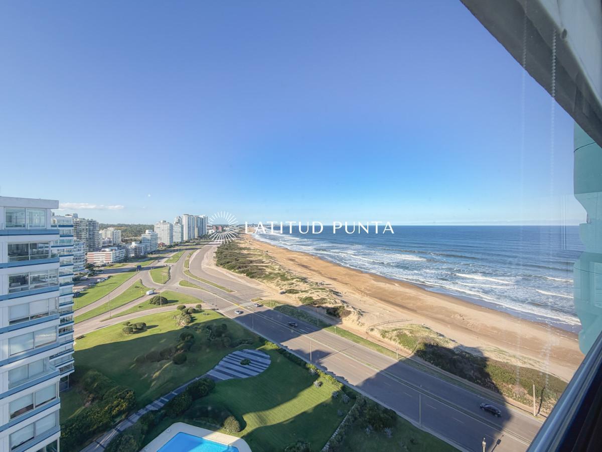 Foto de Piso alto en Brava, 3 suites más dependencia, imagen 3