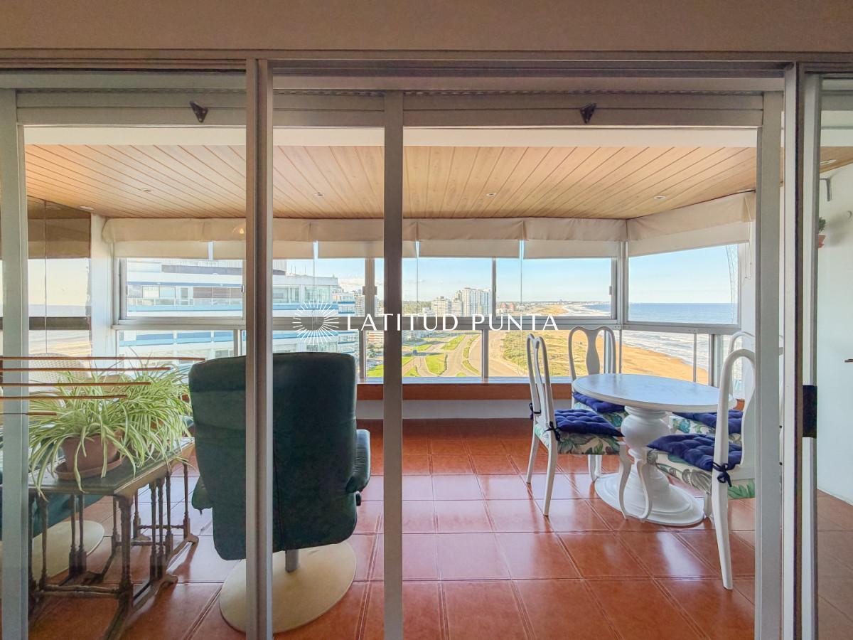 Foto de Piso alto en Brava, 3 suites más dependencia, imagen 1