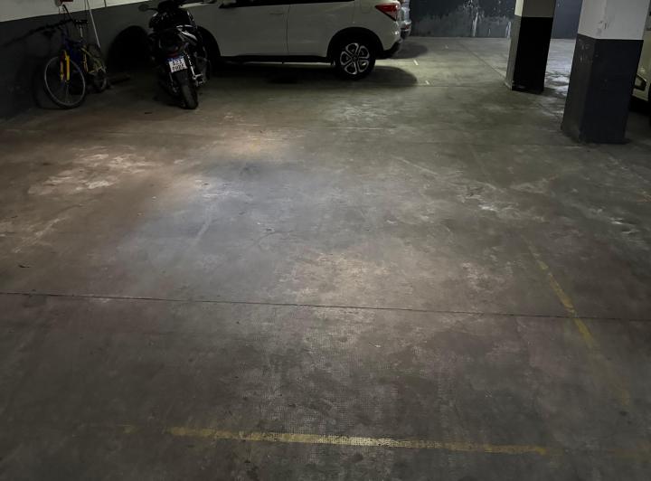 Edificio en Torre, con todos los ambientes luminosos y exclente garage 5