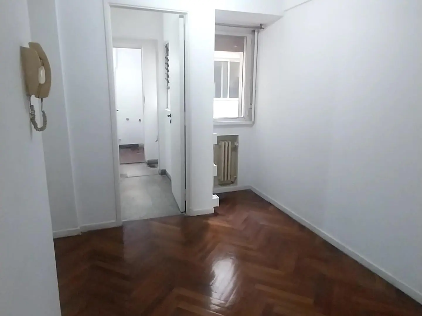 Excelente departamento tres ambientes, en Maipú al 800 8° 5